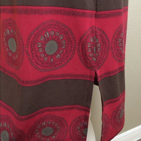 Small BCBG Maxzaria Skirt - Picture 4 of 4